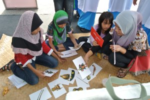 We played the Gallery C picture puzzle ala Happy Family style with 4 participants in each group.