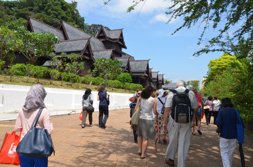 Walking towards the Melaka Sultanate Palace. This is a replica of what is believed the palace of the Sultanate of Melaka looked like. It houses the Cultural Museum.